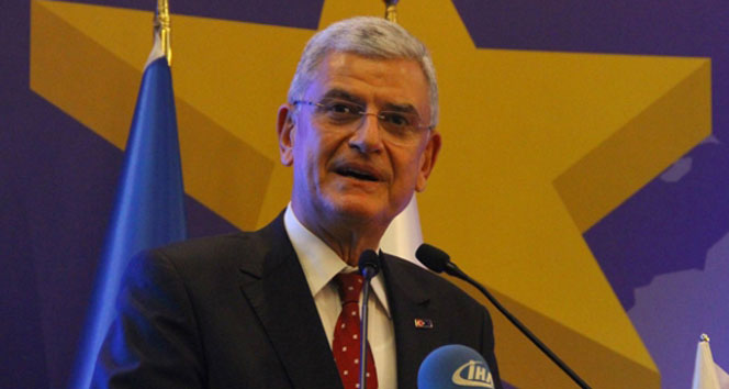 Bakan Bozkır: 'Türkiye’de camiler, kiliseler..'