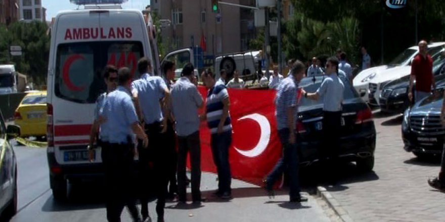 İstanbul'da silahlı saldırı: 1 ölü , 1 ağır yaralı