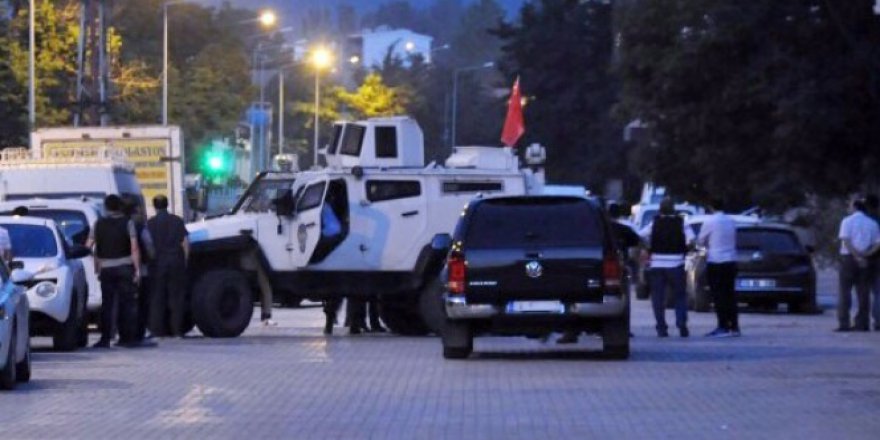 Bitlis'te 34 plakalı bomba yüklü araç yakalandı!