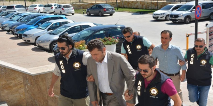 Uşak’ta vali yardımcısı Ertekin ve kaymakam Başhan tutuklandı