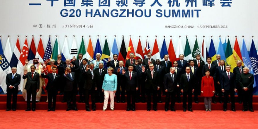 Cumhurbaşkanı Erdoğan G20 aile fotoğrafında Putin’le yan yana