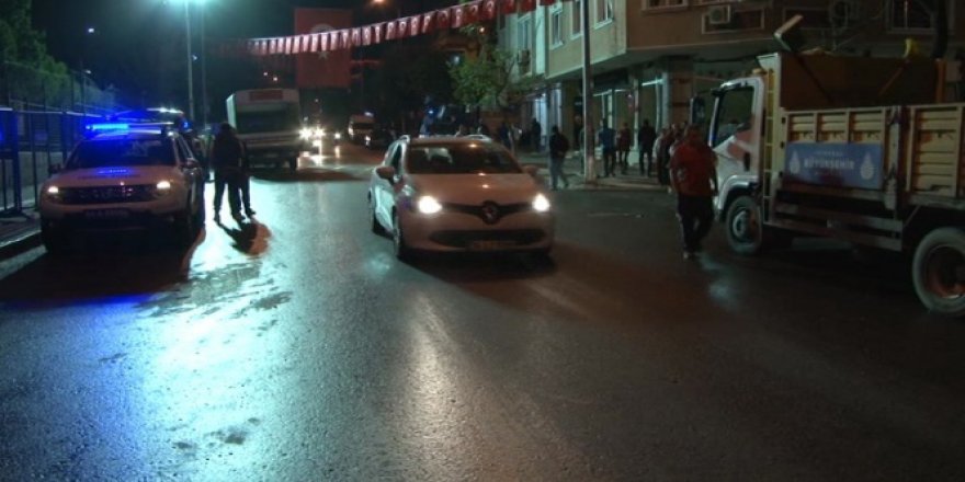 Patlamanın yaşandığı cadde trafiğe açıldı