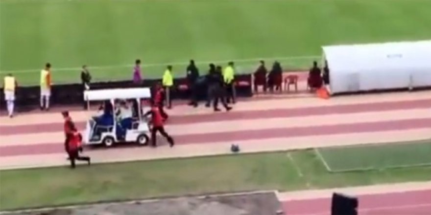 Hakkında yakalama kararı olan ünlü futbolcu Valencia sedyeyle kaçtı