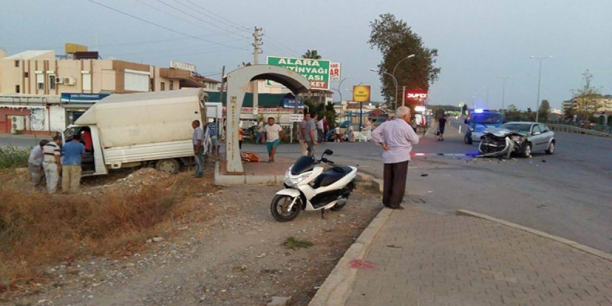 Manavgat'ta trafik kazası: 6 yaralı