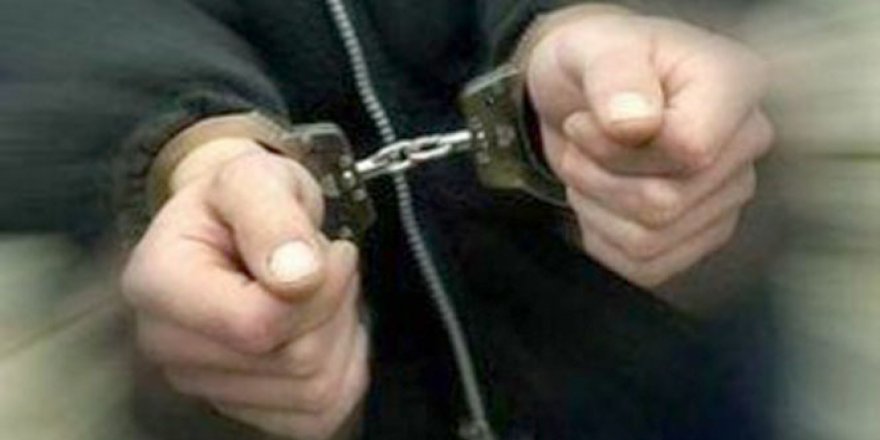 Ağrı'da ‘Bylock’ operasyonunda 2 öğretmen tutuklandı