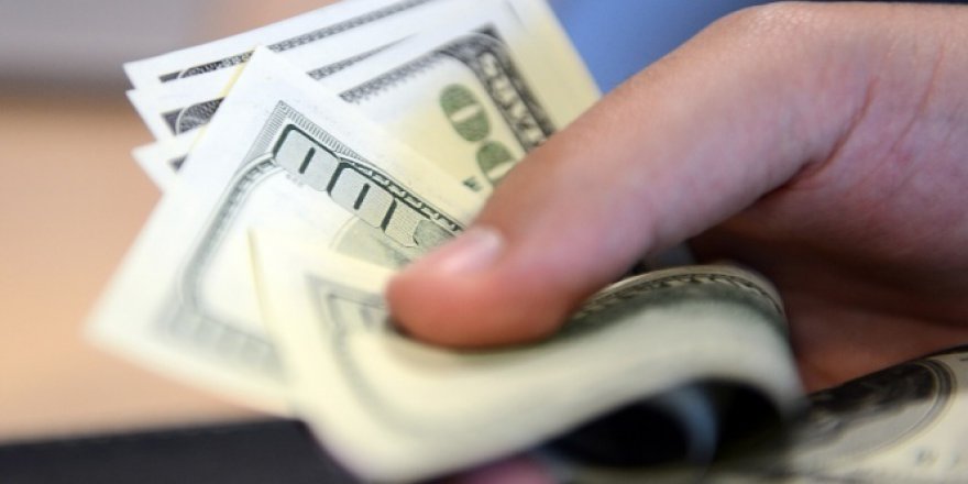 Dolar tarihi rekoru tazeledi
