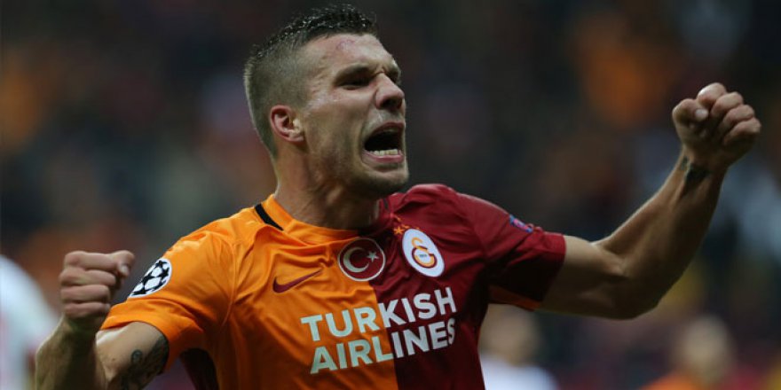 Podolski'den Fenerbahçe'ye gönderme