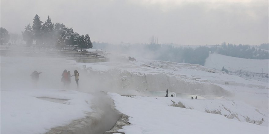 Pamukkale'de 'iki beyaz' böyle buluştu