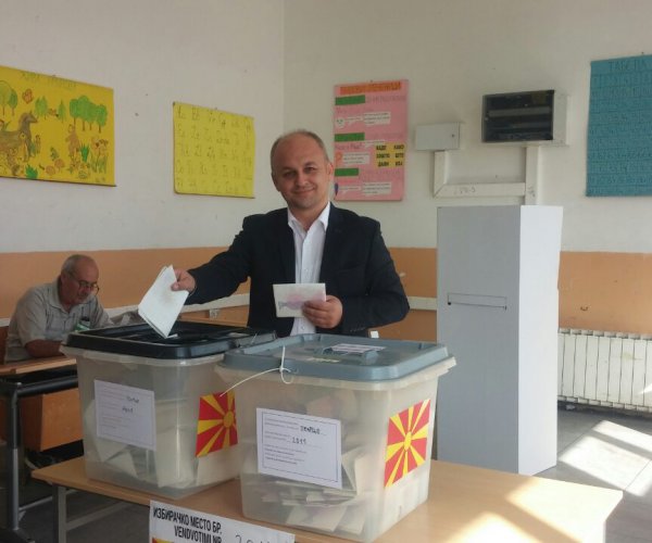 Makedonya Yerel Seçimleri gerçekleşiyor! TDP Lideri Beycan İlyas oyunu kullandı