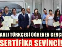 ÜSKÜP YUNUS EMRE ENSTİTÜSÜ'NDEN SERTİFİKA DAĞITIM TÖRENİ