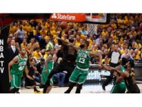 Lebron 44 Sayı Attı, Seri Eşitlendi