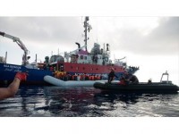 İtalya'dan Göçmenleri Kurtaranlara Tutuklama Tehdidi