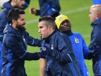 Alper Potuk ve Van Persie'den Kötü Haber