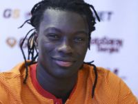 Bafetimbi Gomis : 'Fenerbahçe Ve Beşiktaş'tan Teklif Aldım'