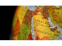 Suudi Arabistan'da Kraliyet Sarayı Yakınında Silah Sesleri