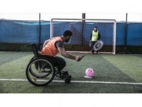 Engelli Kalan Suriyeliler Futbol İle Moral Buluyor